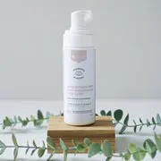 Mousse nettoyante au thé vert 1