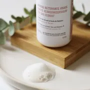 Mousse nettoyante au thé vert 2